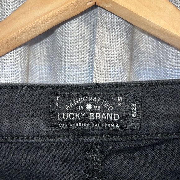 Lucky Brand High-Rise Raw Hem Distressed Black Skinny Jeans Size 6 / 28 Women’s - Picture 7 of 9